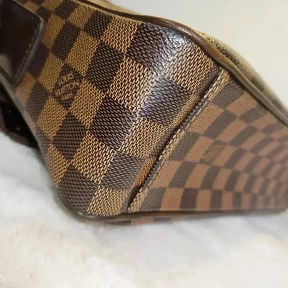 Louis Vuitton Damier  Ebene Shelton MM Messenger Bag - Picture 9 of 16